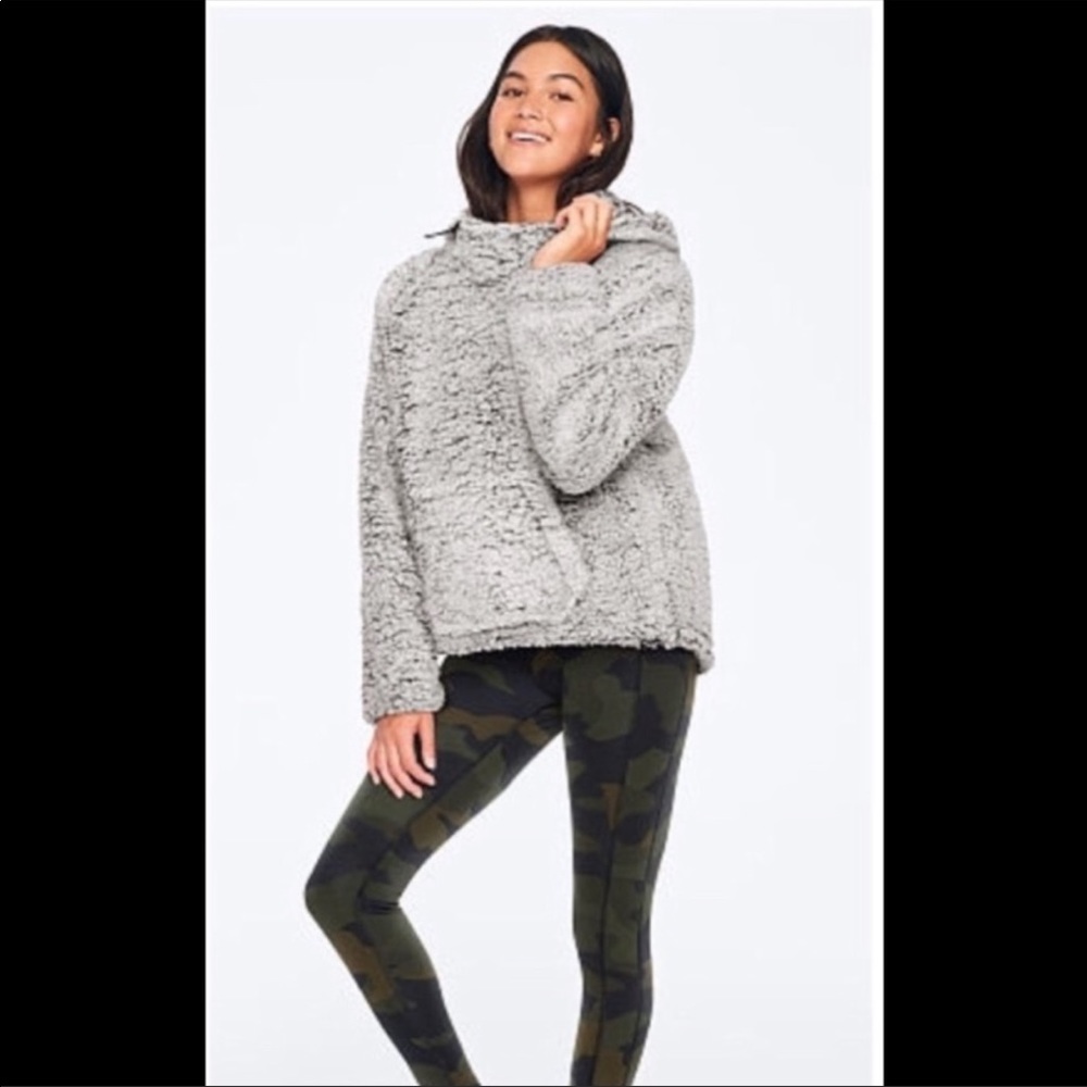 Victoria’s Secret pink Sherpa